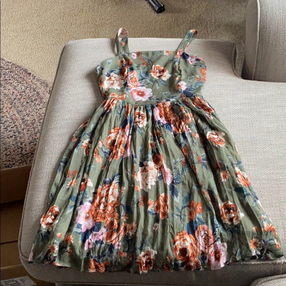 Short dress
